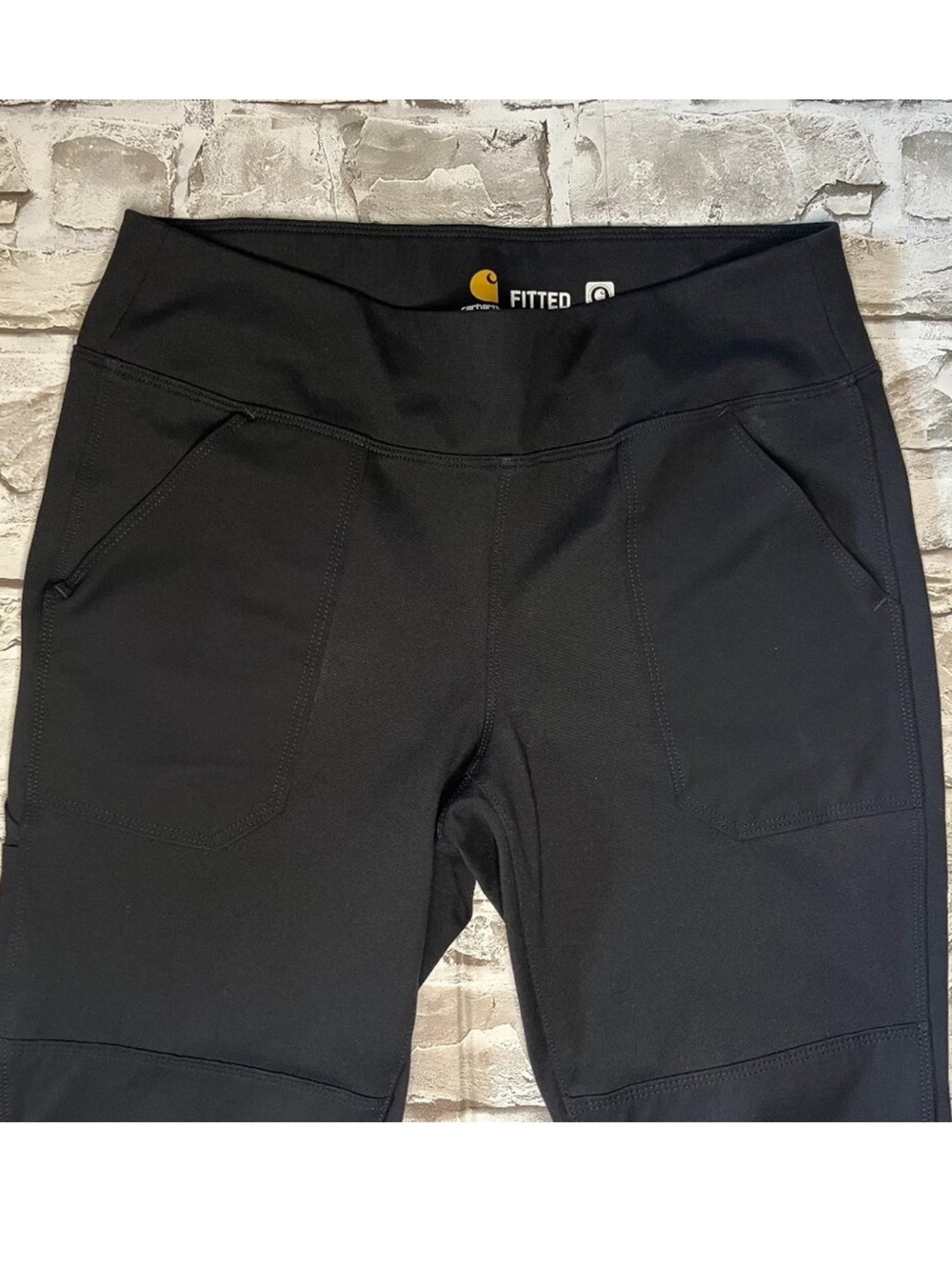 Carhartt Women’s Black Utility Jogger Pants.
Medium